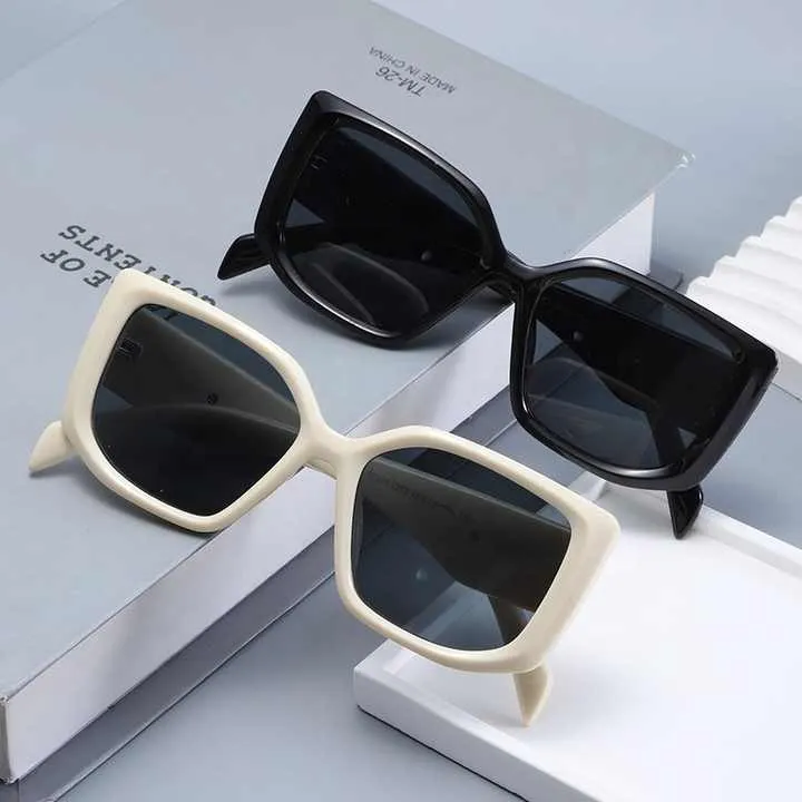 النظارات الشمسية العصرية   Sunglasses Retro High